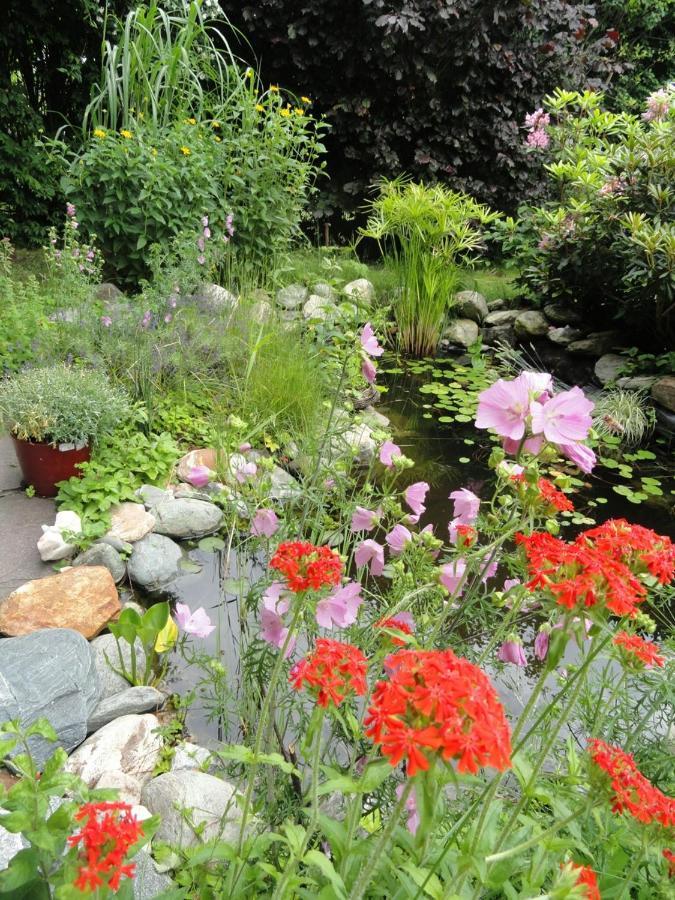 Ruhige Wohnung Mit Schoenem Eigengarten In Seeboden Am Millstaettersee Exterior photo